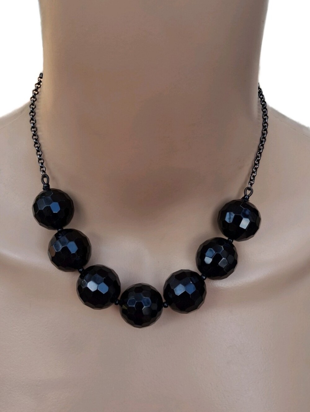 Liz Claiborne Black Faceted Glass Bead Statement Necklace Chunky Silver Chain
